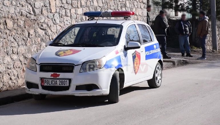 NJË 41-VJEÇAR AKSIDENTOHET NË PUNË/ I shtypet këmba nga kamioni, hetohen në gjendje të lirë inxhinieri përgjegjës