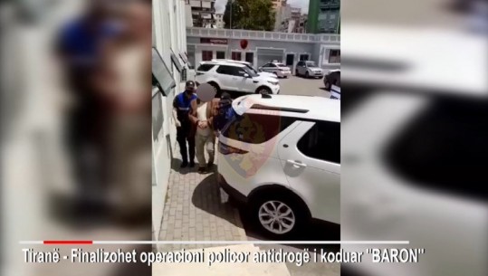SI U ARRESTUA EFEKTIVI I RENEA-S DHE DY TRAFIKANTËT/ Kokaina u soll nga polici, mbi të shkruhej BARON (VIDEO+DETAJET)
