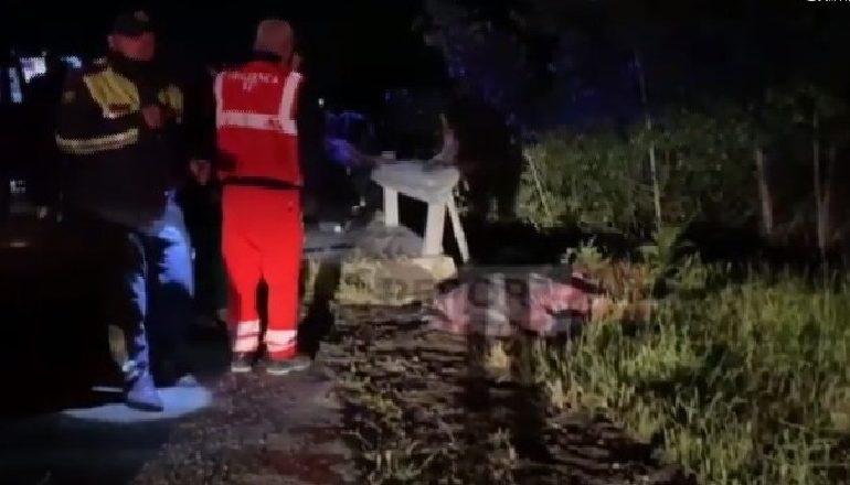 AKSIDENT I RËNDË NË AKSIN MILOT-MAMURRAS/ Humbin jetën 2 persona, dyshohet për një të tretë, ende s’është gjetur