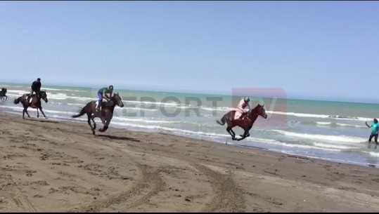 BREGDETI KTHEHET NË PISTË/ Zhvillohet për herë të dytë gara me kuaj në Darzezë (VIDEO)