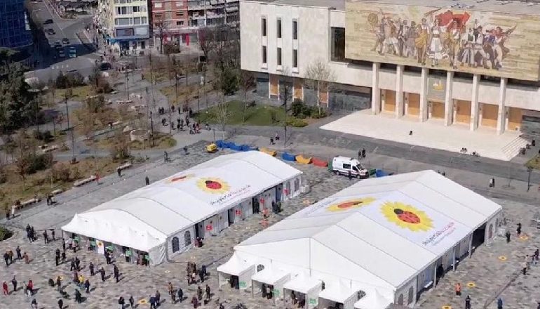 VAKSINIMI/ Sot marrin dozën e parë të vaksinës anti-COVID punonjësit e transportit publik
