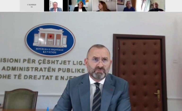 “SHIHEMI NË 10 MAJ”/ Deputetët: Ja ARSYEJA pse Meta nuk pranoi të vijë në “Komisionin e Ligjeve”