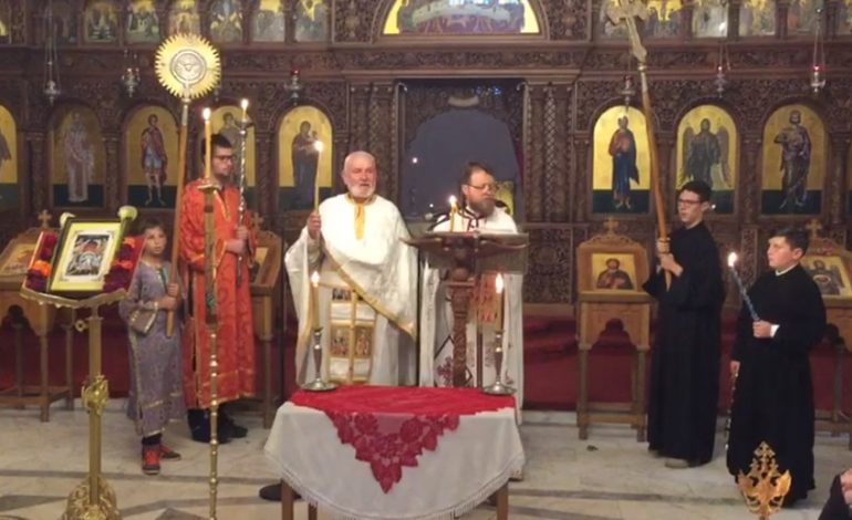PASHKËT ORTODOKSE NË BERAT/ Besimtarët kremtojnë: Është fitorja e jetës mbi vdekjen dhe e dritës mbi errësirën