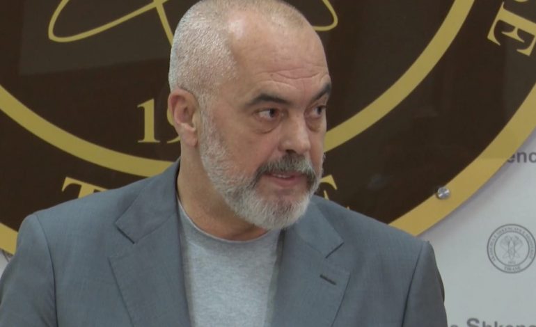 IRONIA ME METËN/ Rama: Si do ndihej Aleks Buda nëse do ngrihej nga varri! Ka marrë fund koha kur titujt ndahen si dekorata