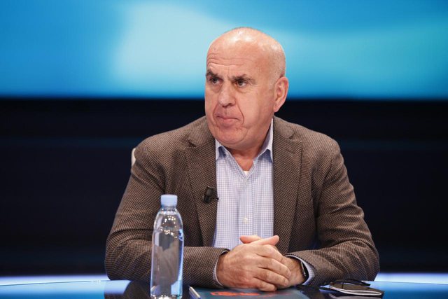 “NËSE VAKSINIMI VIJON ME KËTO RITME…”/ Pipero jep LAJMIN E MIRË: Ja kur i themi “lamtumirë” COVID-19