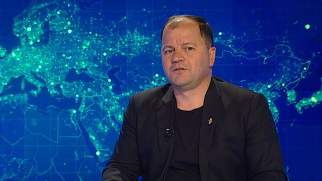 SHKARKIMI I METËS/ “Trishtohet” Lefter Maliqi: Si mund ta largojnë Presidentin, edhe Baba Taku…