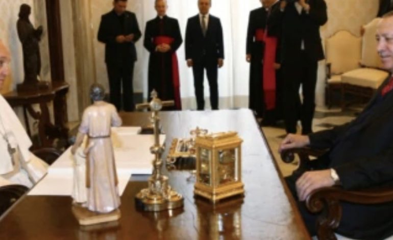 KONFLIKTI IZRAREL-PALESTINË/ Erdogan i kërkon Papës të ndihmojë në çështjen e palestinezëve