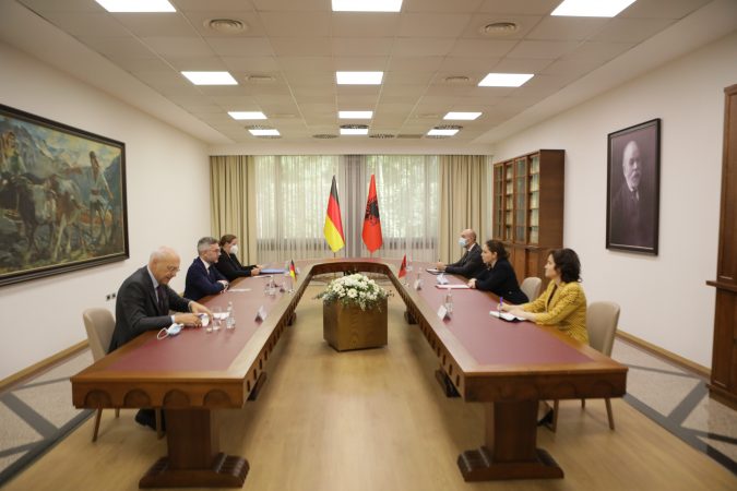 INTEGRIMI/ Xhaçka pret Roth: Gjermania mbështet Konferencën e Parë Ndërqeveritare Shqipëri-BE