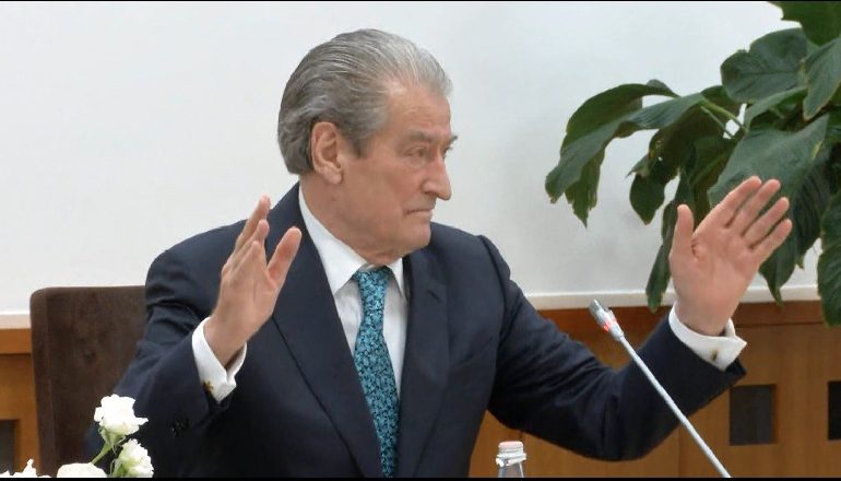 BERISHA PADIT SEKRETARIN AMERIKAN/ Reagon DASH: Nuk jemi në dijeni të ndonjë padie gjyqësore