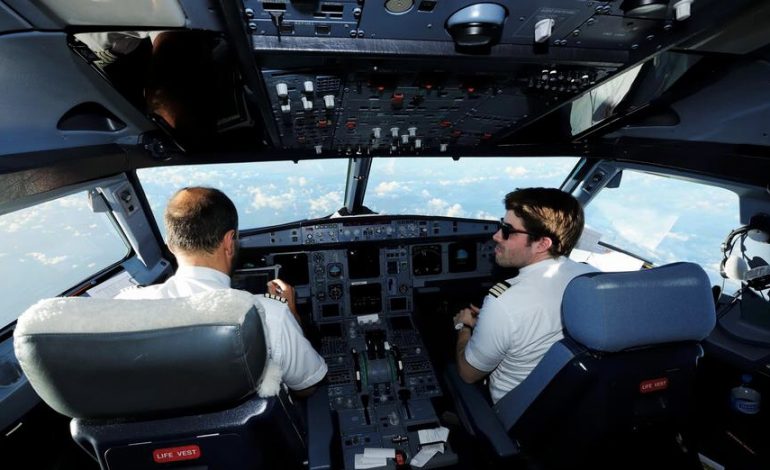SHKAK COVID-19/ Pilotët e linjave ajrore kalojnë nga pistat në hekurudha