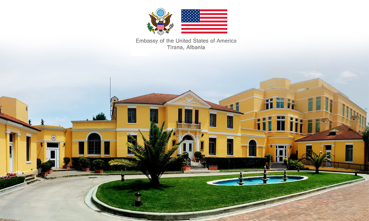 DITA E DËSHMORËVE/ Ambasada amerikane mesazh: Nderojmë kujtimin e atyre që dhanë jetën për liri