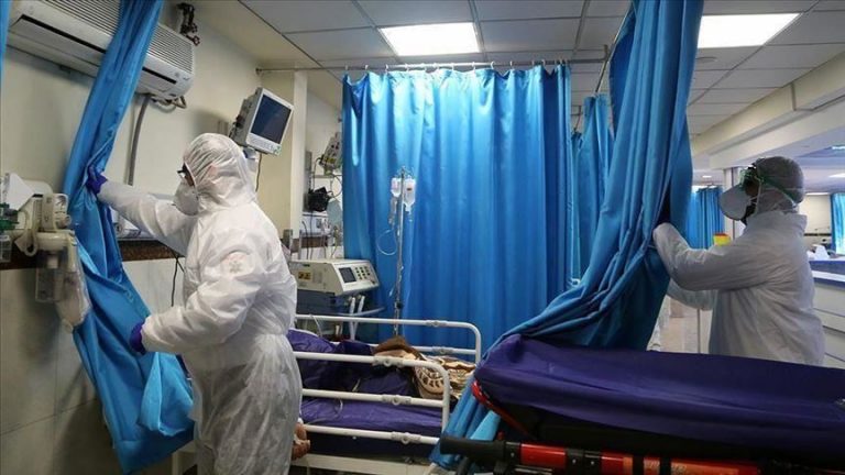 KORONAVIRUSI NË GREQI/ Mbi 2 mijë raste dhe 56 viktima nga COVID-19 në 24 orët e fundit