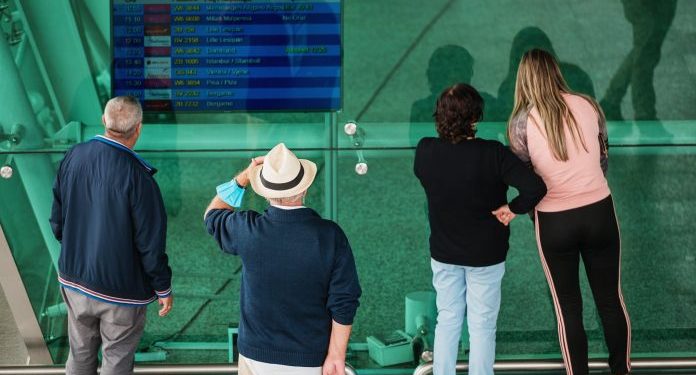 COVID-19/ Aeroporti i Rinasit konfirmon 21 fluturime për të shtunën, destinacionet dhe kush lejohet të udhëtojë