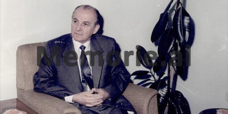 DOSSIER/ Ramiz Alia: Në Institutin e Arteve nuk shkoi njeri në mbledhjen e hapur të organizatës bazë, se atje nuk i duan komunistët…