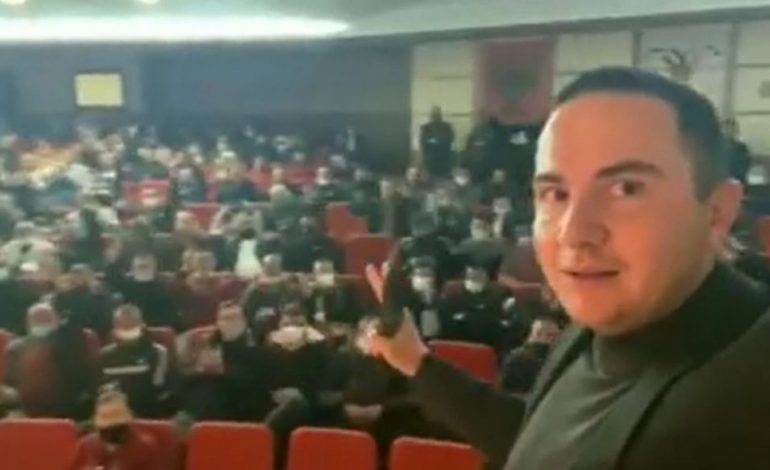 ÇUDIT Salianji: PD, një parti që prodhon spektakël demokracie si asnjë tjetër. U arrit një gjë e rrallë…