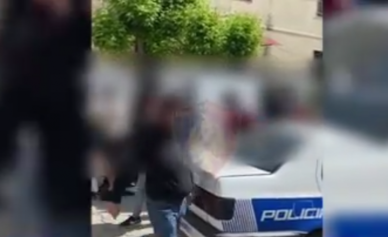ARRESTOHEN TRE TË RINJ/ I premtonin BE-në emigrantëve të paligjshëm në këmbim të 1200 eurove për person