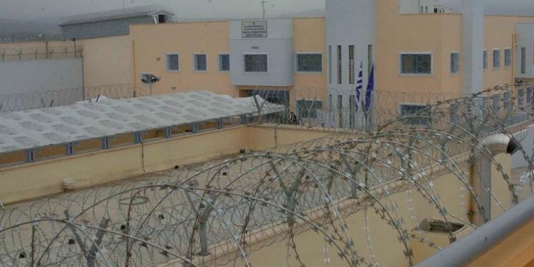SHERRI NË BURG/ Shqiptari bën për spital pjestarin e “Agimit të Artë”, personazh i njohur në botën e krimit