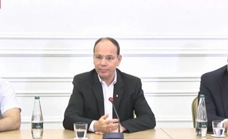REAGIMI I FORTË/ Nishani-Bashës: Dil para shqiptarëve, thuaj nëse të ka shantazhuar Sali Berisha apo i ke marrë vetë vendimet