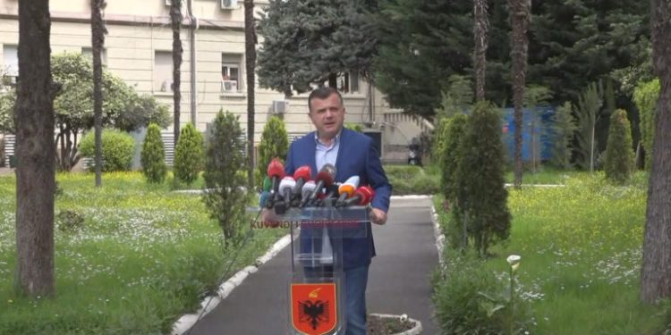 “FRYMË E RE KOMUNIKIMI”/ Balla: Me opozitën e re parlamentare do të kemi bashkëpunim të mirë!