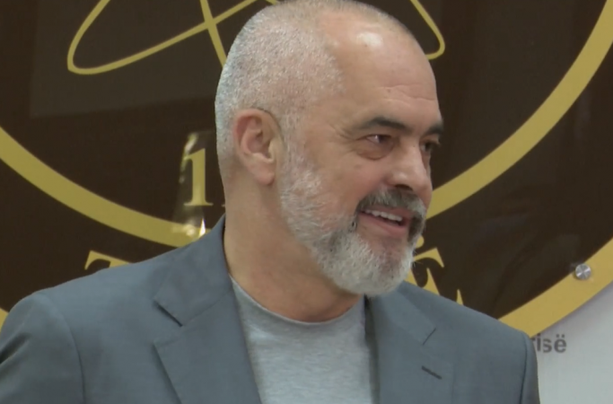 REFORMA NË AKADEMINË E SHKENCAVE/ Rama: S’më ka uruar për fitoren. Kur u arrit dhe depolitizimi i Skënder Gjinushit e ardhmja…