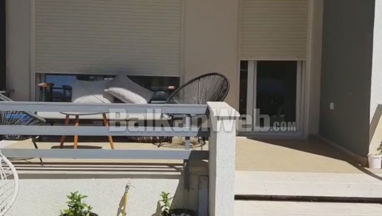 U HELMUAN NGA KËRPUDHAT/ Detaje nga vdekja 3 anëtarëve të familjes nga Gjilani. PAMJET nga banesa