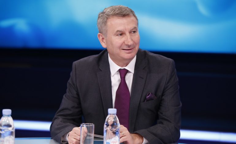 SHPËRTHEN NDAJ BASHËS/ Fatbardh Kadili: PD nuk mund të ketë kryetar një bixhozçi