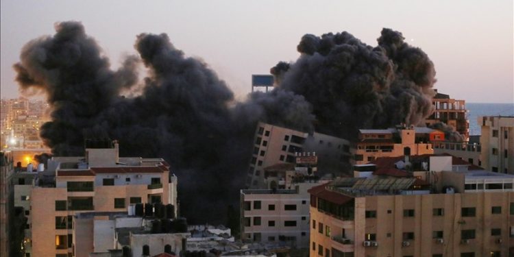 VIJOJNË TENSIONET/ Izraeli VRET me raketë zyrtarin e lartë në Gaza