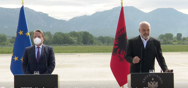 VARHELYI SJELL VAKSINAT NË SHQIPËRI/ Rama: Zëri i arsyes në KE për të mos e lënë jashtë Ballkanin Perëndimor