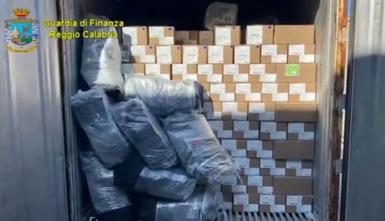 PUBLIKON PAMJET/ Policia italiane: Si u ndoq dhe kap kamioni me 400 kg kokainë, pas sinjalizimit nga DEA (VIDEO)