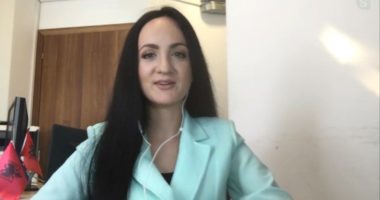 SI DUHET T’I EDUKOJMË FËMIJËT? Sociologia: Prindërit po shqetësohen më shumë për notat, sesa…