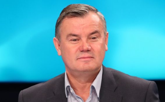 VENDIMI I PAPRITUR NË 30-VJETORIN E “KOHA JONË”/ Nikoll Lesi: Nuk dua të shikoj Nanon dhe Berishën në gazetë (FOTO)