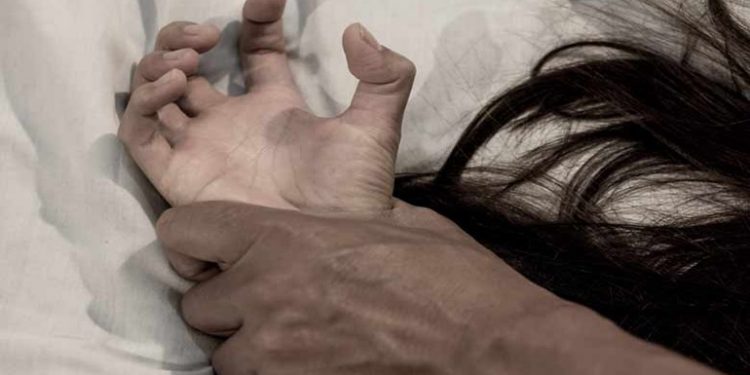 AKUZOHET PËR NGACMIM SEKSUAL ME TË MITUR/ Gjykata e Shkallës së Parë Berat ja masën e sigurisë për 55-vjeçarin