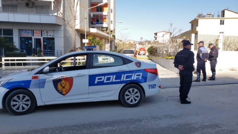 JETONTE I VETËM/ Gjendet i dekompozituar trupi i një të moshuari, dyshohet se…