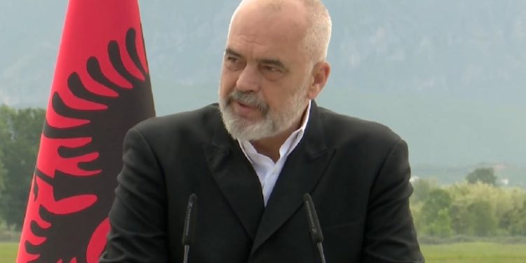 “ELEMINOHEN RADHËT E GJATA…”/ Rama publikon pamjet dhe jep informacionin e rëndësishëm