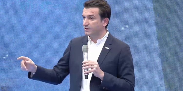 “TIRONA, PARTIZANI, DINAMO…”/ Veliaj: Më në fund kohët e arta të kryeqytetit, ofrojmë premio për…
