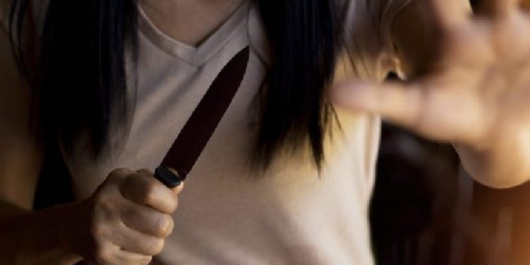 NDODH EDHE KJO/ Kamerierja në Spanjë i pret organin gjenital shefit, tentoi ta dhunonte seksualisht