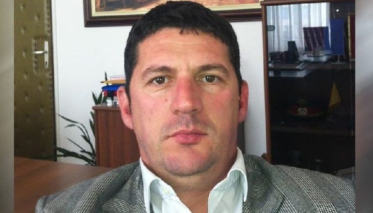 ZHDUKJA E SHEFIT TË ANTIDROGËS SË ULQINIT/ Media serbe: Është arratisur në SHBA, anëtarët e organizatës kriminale në Shqipëri i siguruan…