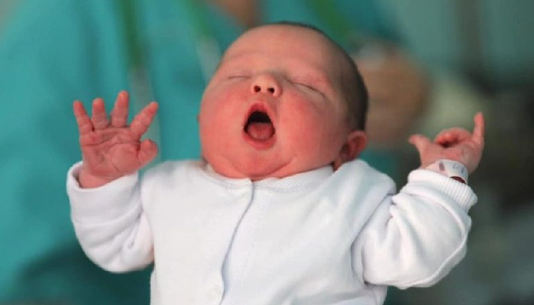 PUBLIKON BILANCIN/ Rama: Kemi mbështetur mbi 88 mijë familje me bonusin e bebes. Në 5 muajt e parë të këtij viti lindën 15,837 fëmijë