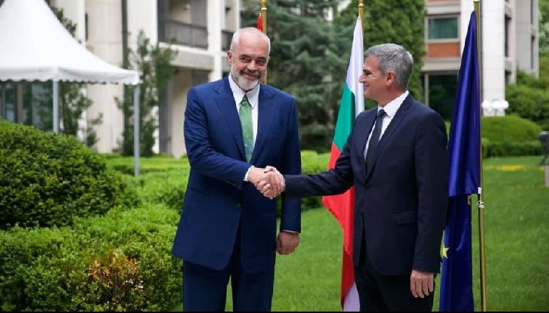 PAS HUNGARISË/ Rama vizitë në Bullgari, takim me homologun Yanev