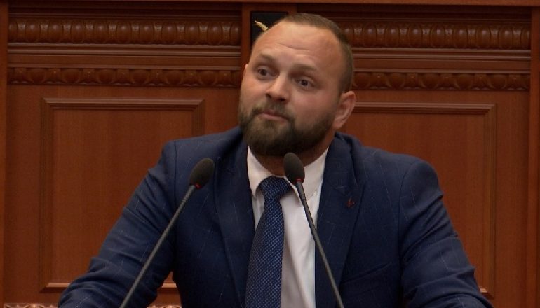 SHKARKIMI I METËS/ Halit Valteri: Sot shqiptarët presin nga ne t’i japim fund karrierës politike të…