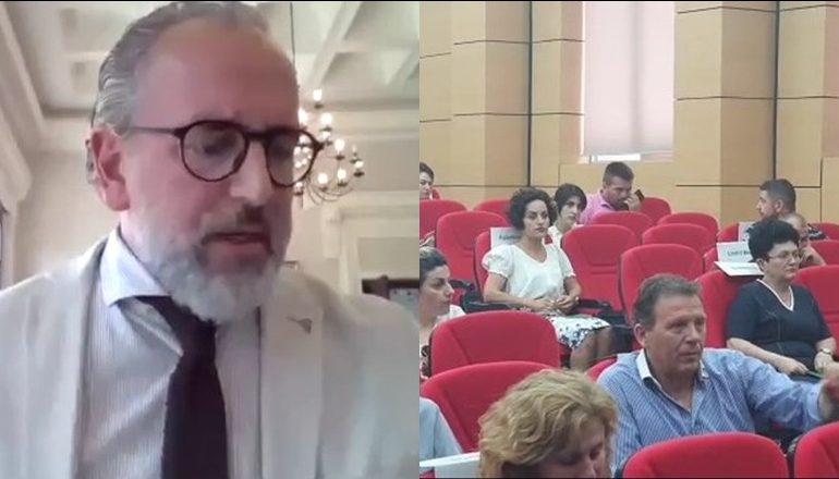 PËRPLASJA E DRITAN LELIT ME KËSHILLIN BASHKIAK/ Ministria e Shëndetësisë: Mund të bëni mbledhje