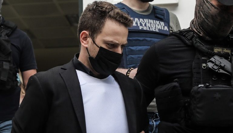 “E VRAVA PASI DEBATUAM”/ Piloti gënjen sërish policinë greke, ekspertiza: Vajza është mbytur në gjumë