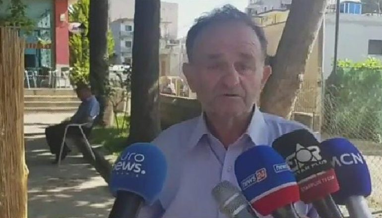 “MË ËSHTË FIKUR DERA E SHTËPISË”/ Flet babai i dy djemve të vrarë në Velipojë: Djali madh kishte ardhur nga Anglia…