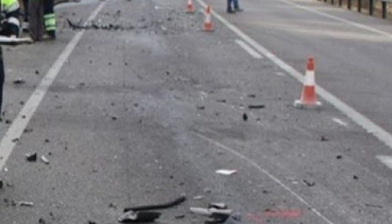 AKSIDENT TRAGJIK NË BULQIZË/ Makina humb kontrollin dhe del nga rruga, ndërron jetë shoferi 30 vjeç