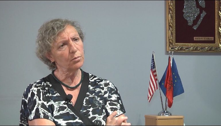 VRASJA E VËLLEZËRVE/ Flet Aishe Haklaj: Berisha ka organizatë kriminale! Shpërbleu me buxhetin e shtetit njerëzit…