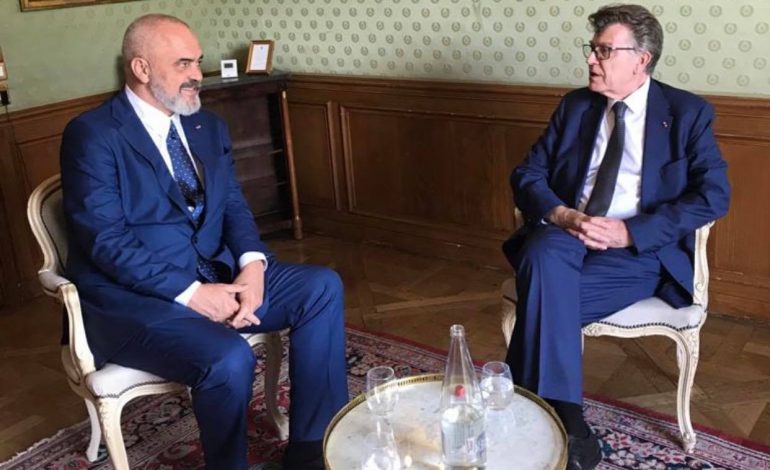 PUBLIKON FOTOT NGA FRANCA/ Rama: I ftuar nderi nga Instituti Francez i Marrëdhënieve Ndërkombëtare në “Dreka Debat”