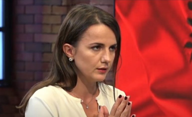 “PD PO HUMB…”/ Flet Rudina Hajdari: Jam vlerë e shtuar për çdo parti opozitare