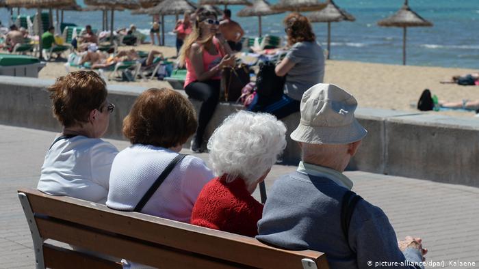 ANALIZË/ Në pension vetëm kur mbush 68 vjeç?