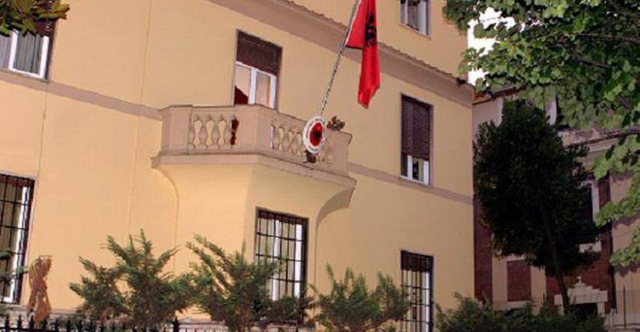 LAJM I MIRË/ Ambasada Shqiptare në Itali njofton qytetarët e saj se kanë dalë pasaportat e reja, mund ti…