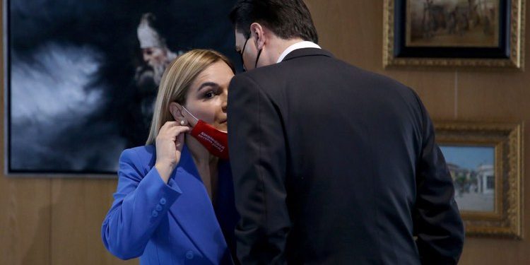 SONDAZHI/ Rezultati i 25 Prillit rrëzoi popullaritetin e Bashës dhe Kryemadhit